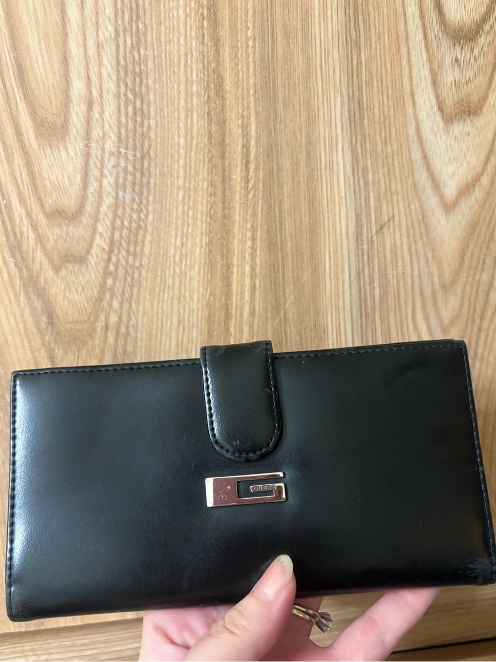 Auth Guess long bifold credit wallet